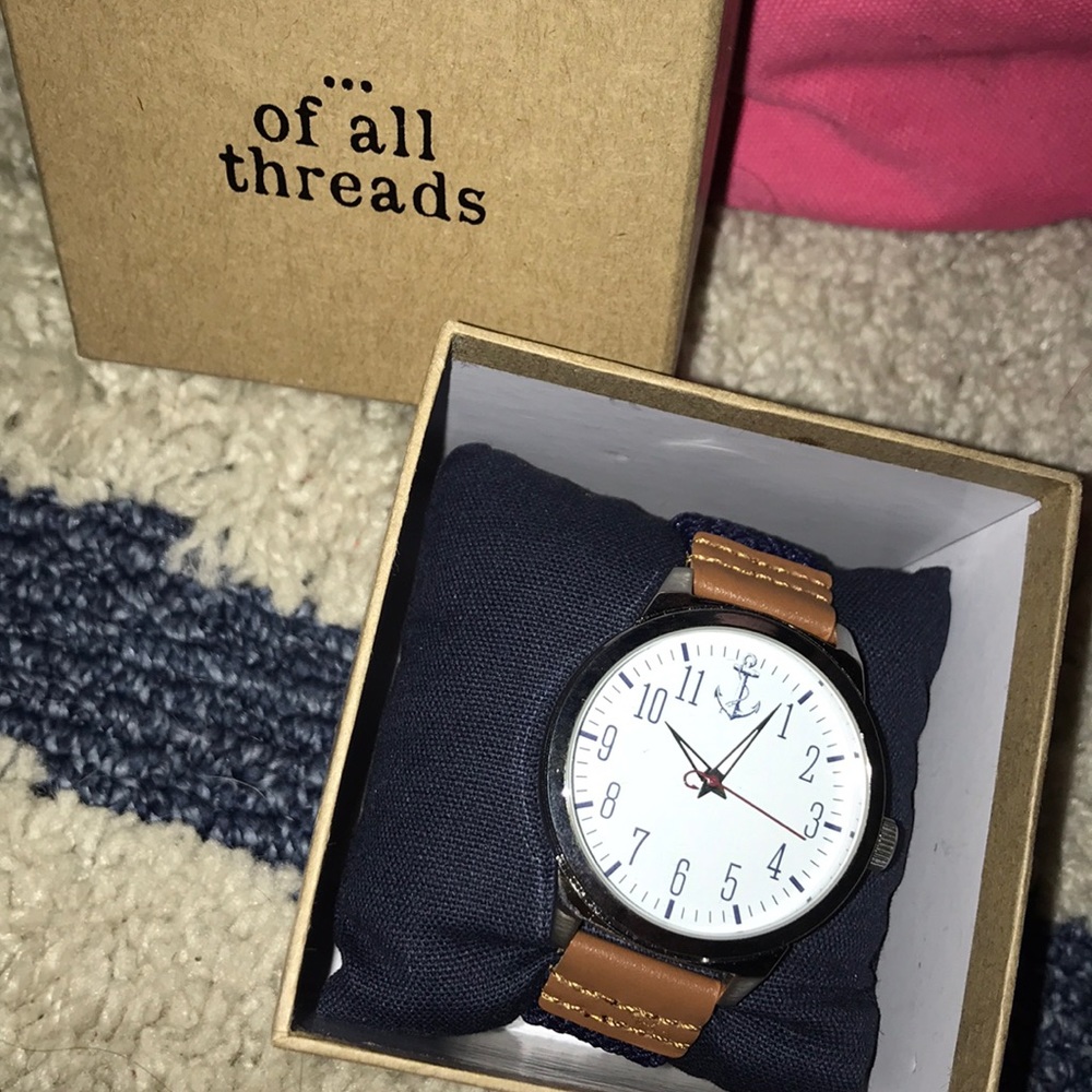 Brand new of all threads Nautical watch